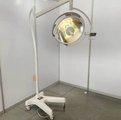 YT-LED 700Y LED手术照明灯宇通